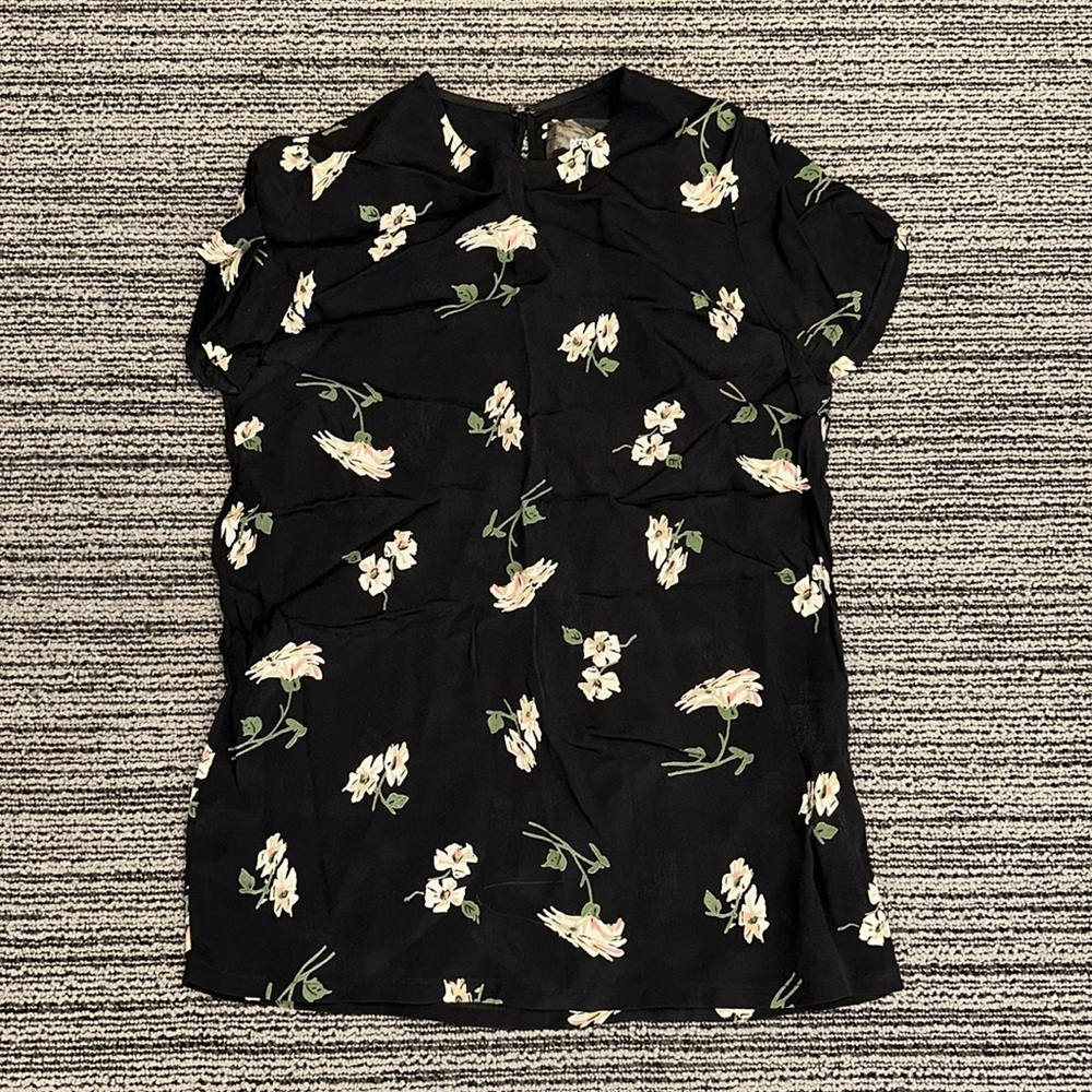 🔥🔥🔥Reformation Black Floral Blouse